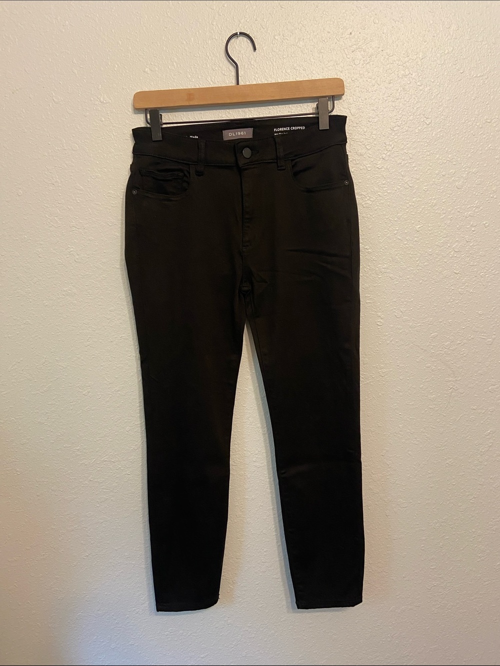 DL1961 Black Florence Cropped Mid Rise Instasculpt Skinny Jeans Size 29
